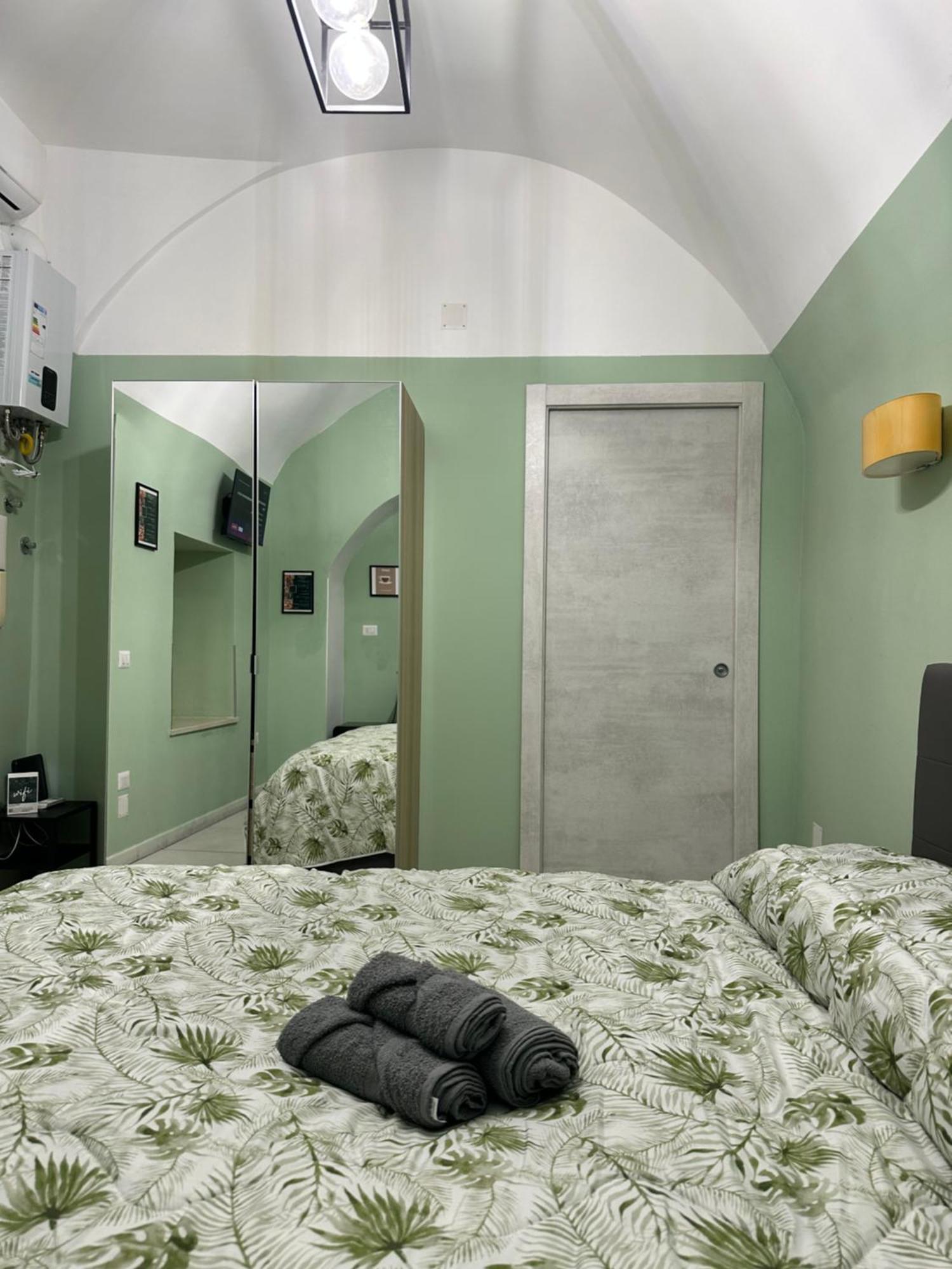 Bed and Breakfast Casa Carmeli Neapel Exterior foto